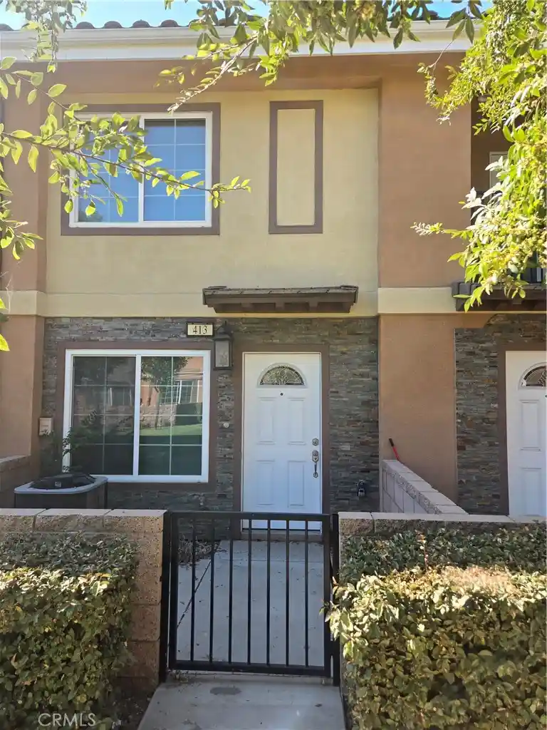 Listing Photo 1 - Condo for sale in 16408 Valencia located at 16408 Valencia, Fontana, CA 92335 - Unit 16408 Valencia
