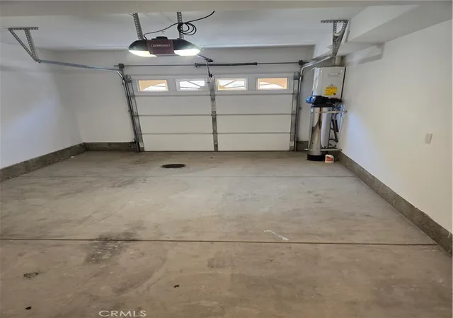 Listing Photo 5 - Condo for sale in building located at 16408 Valencia, Fontana, CA 92335