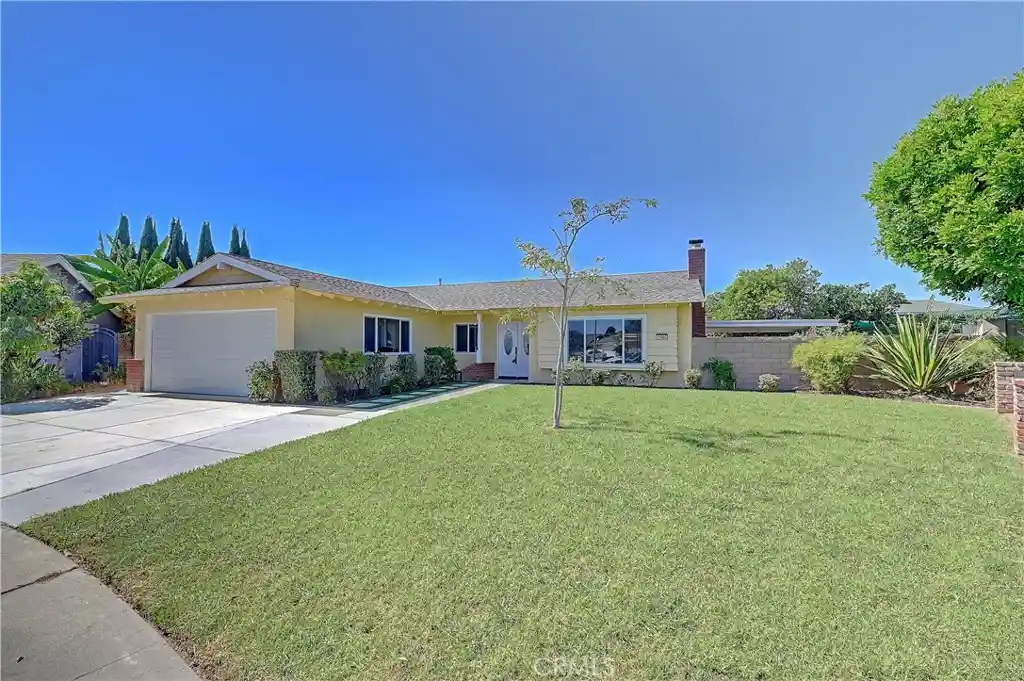 Single family home for sale at 11883 Mayflower Ct, Fountain Valley, CA 92708 | MLS# OC26217684