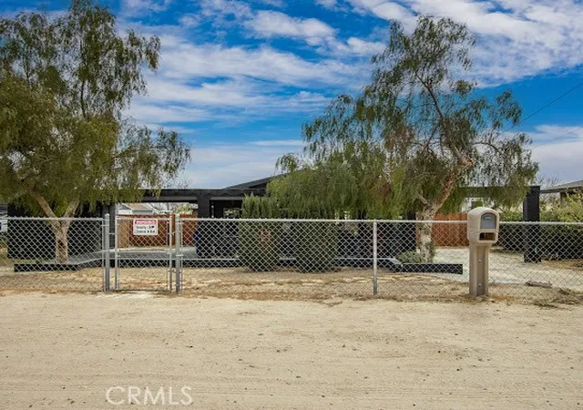 Photo 2 of Single family home for sale at 7167 Cherokee, Yucca Valley, CA 92284 | MLS# JT26218690 | Listing updated on 2026-10-08