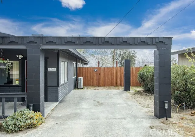 Photo 3 of Single family home for sale at 7167 Cherokee, Yucca Valley, CA 92284 | MLS# JT26218690 | Listing updated on 2026-10-08