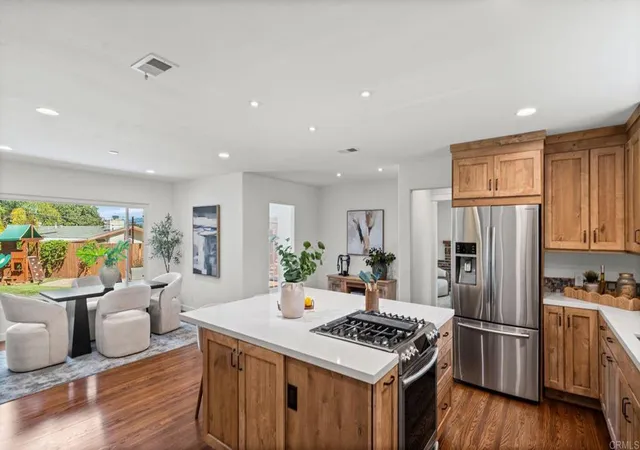 Photo 3 of Single family home for sale at 307 Aldwych Rd, El Cajon, CA 92020 | MLS# PTP2607574 | Listing updated on 2026-10-13