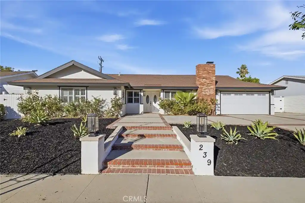 Single family home for sale at 239 Triangle St, Thousand Oaks, CA 91360 | MLS# SR26217911