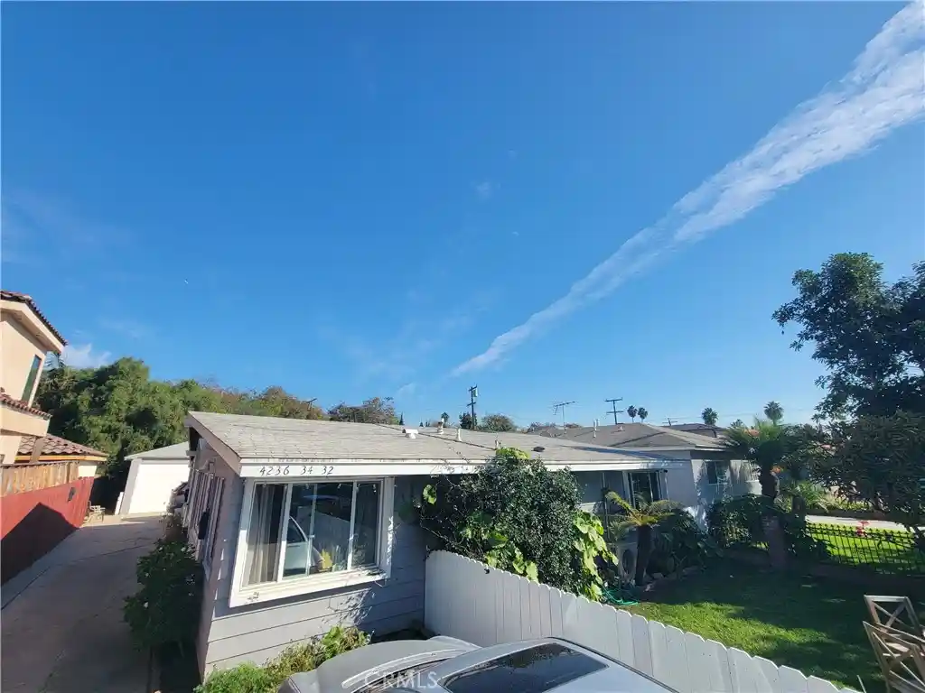 Multi family home for sale at 4232 Mclaughlin, Los Angeles, CA 90066 | MLS# SB26218906