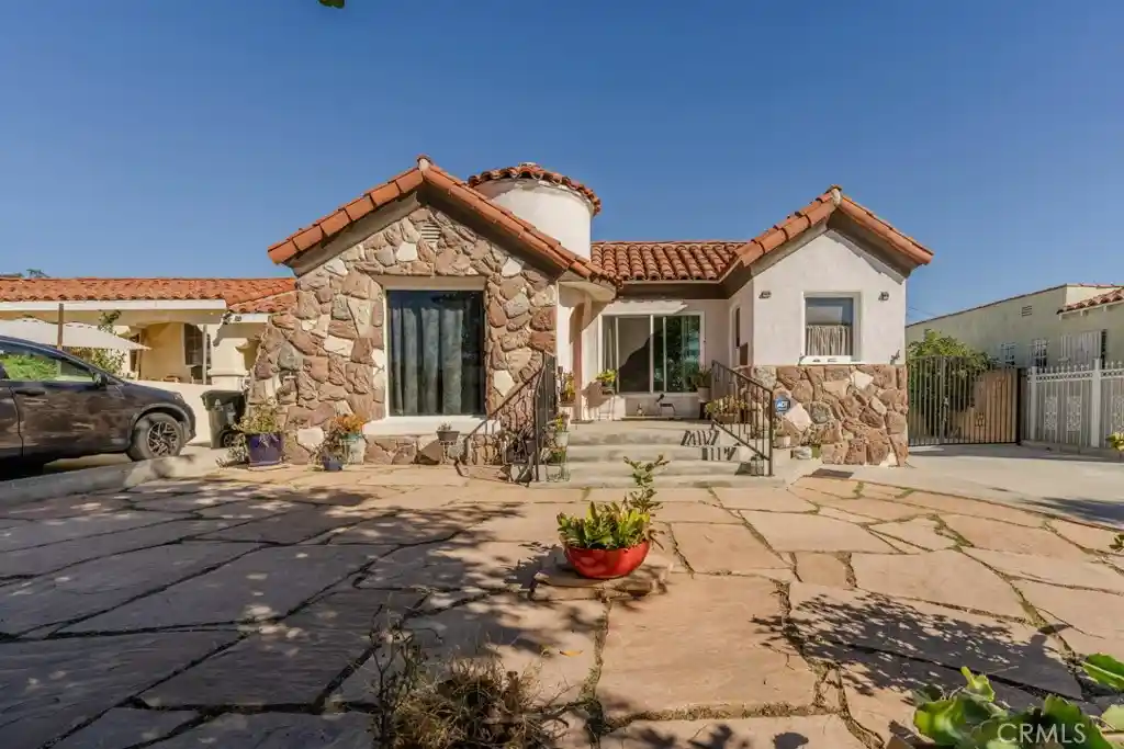 Photo 1 of Sale Pending at 1539 W 94th Place, Los Angeles, CA 90047 | MLS# PW26218908 | Listing updated on 2026-10-26