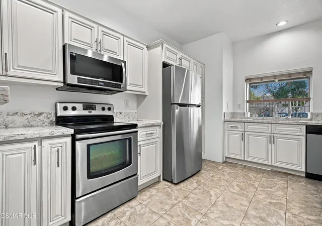 Photo 1 of Townhouse for sale at 688 Indian Oak Ln #107, Oak Park, CA 91377 | MLS# 226004793 | Listing updated on 2026-10-09