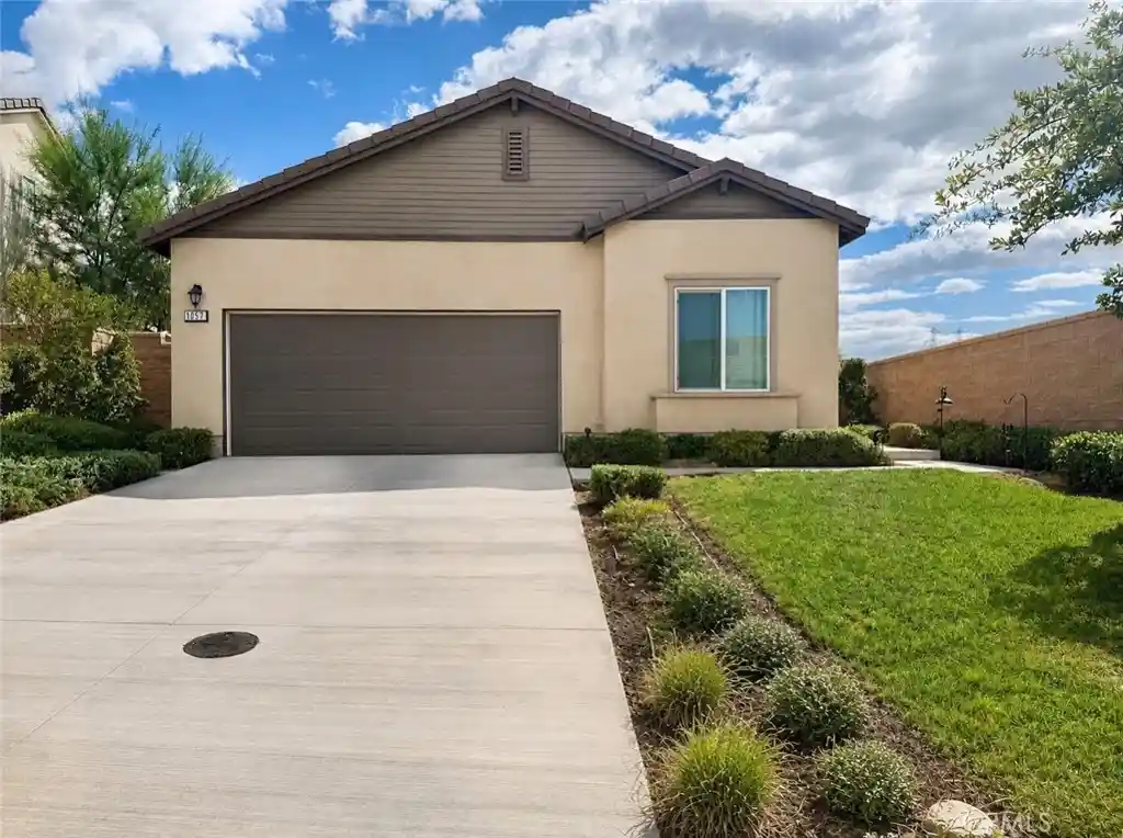 Single family home for sale at 1057 Egret, Calimesa, CA 92320 | MLS# CV26218900