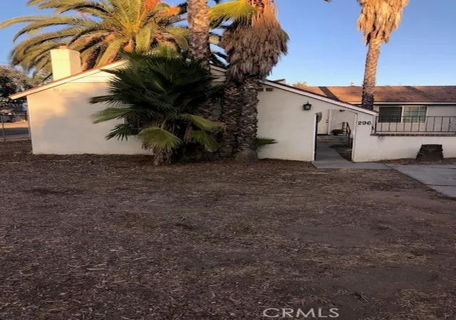 Photo 2 of Single family home for sale at 296 Palm Ave, Hemet, CA 92543 | MLS# SW26218977 | Listing updated on 2026-10-09