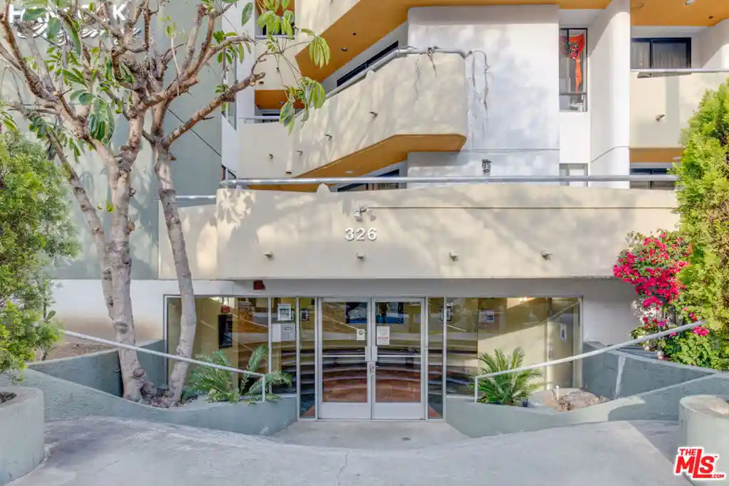 Condo for sale at 326 Westminster Ave #404, Los Angeles, CA 90020 | MLS# 26998511