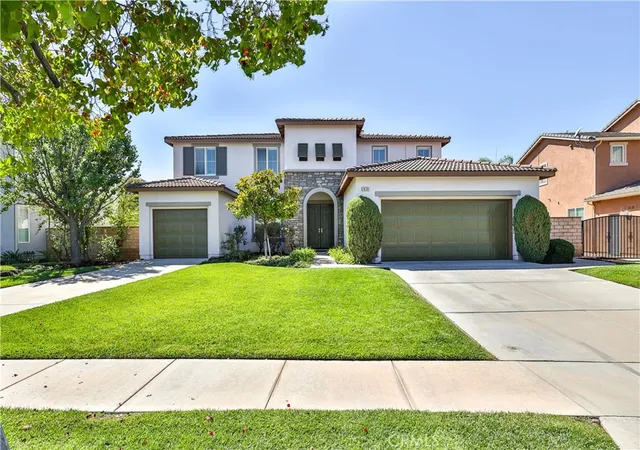 Single family home for sale at 1636 Camino Largo St, Corona, CA 92881 | MLS# OC26214438