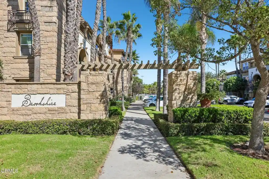 Condo for sale at 209 Riverdale Ct #558, Camarillo, CA 93012 | MLS# V1-39159