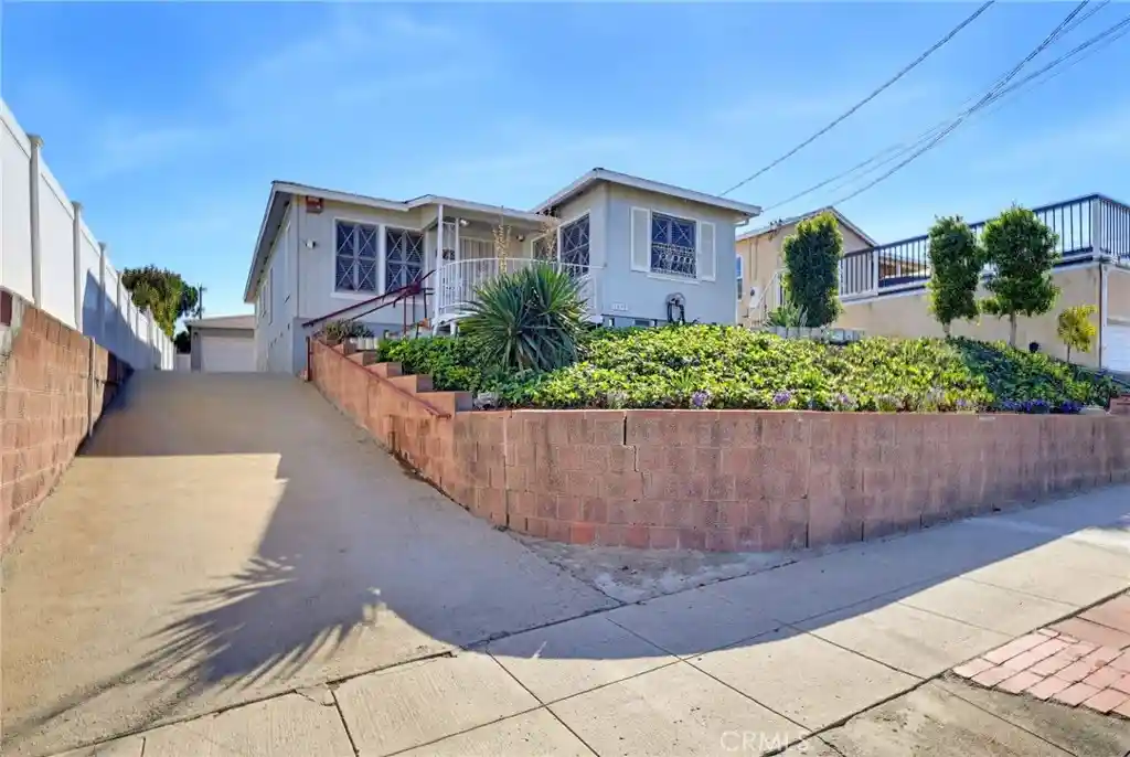 Photo 1 of Single family home for sale at 1223 W Elberon, San Pedro, CA 90732 | MLS# SB26219049 | Listing updated on 2026-10-27