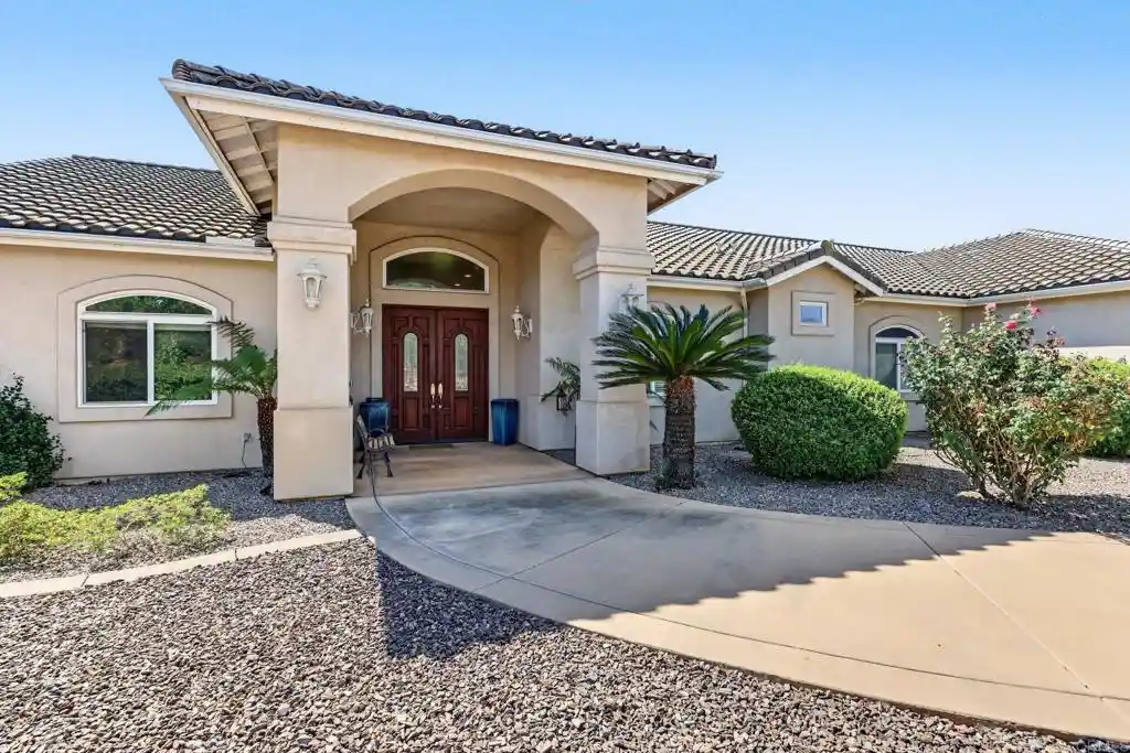 Photo 1 of Single family home for sale at 11690 Minneola Cir, Valley Center, CA 92082 | MLS# PTP2607591 | Listing updated on 2026-10-17