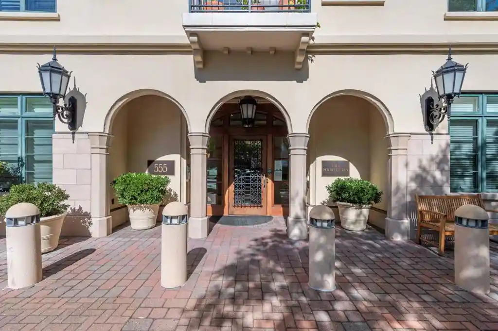 Condo for sale at 555 Byron St #402, Palo Alto, CA 94301 | MLS# ML82063939