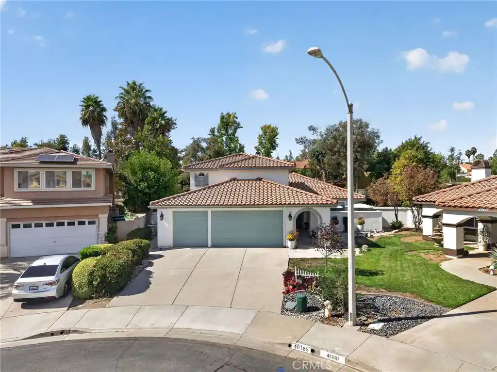 Photo 1 of Single family home for sale at 40165 Corte Flamenco, Murrieta, CA 92562 | MLS# SW26217729 | Listing updated on 2026-10-09