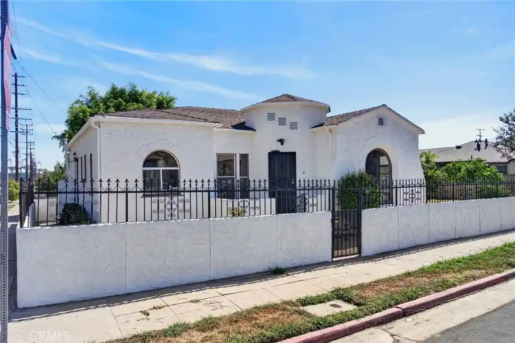 Photo 1 of Sale Pending at 342 N Mesa, San Pedro, CA 90731 | MLS# PV26218451 | Listing updated on 2026-10-23