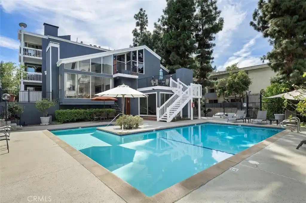 Photo 1 of Condo for sale at 17711 Margate St #316, Encino, CA 91316 | MLS# SR26219051 | Listing updated on 2026-10-18
