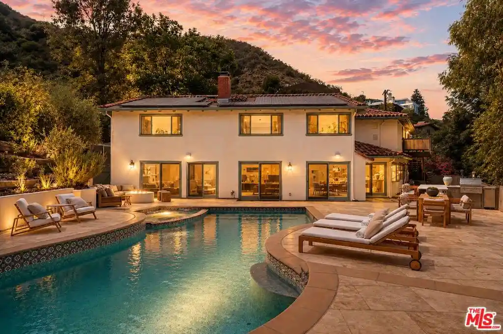 Photo 1 of Single family home for sale at 9830 Beeson Dr, Beverly Hills, CA 90210 | MLS# 26998577 | Listing updated on 2026-10-28
