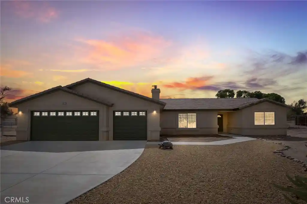 Photo 1 of Sale Pending at 19617 Tomahawk, Apple Valley, CA 92307 | MLS# HD26219238 | Listing updated on 2026-10-20