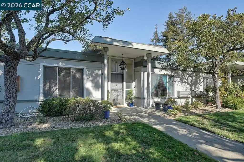 Listing Photo 1 - Condo for sale in 1108 Skycrest Dr located at 1108 Skycrest Dr, Walnut Creek, CA 94595 - Unit 1108 Skycrest Dr