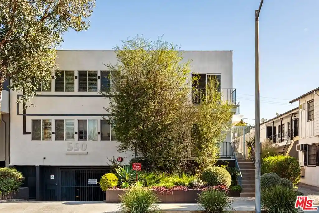 Photo 1 of Condo for sale at 550 N Croft Ave #2, West Hollywood, CA 90048 | MLS# 26998147 | Listing updated on 2026-10-22