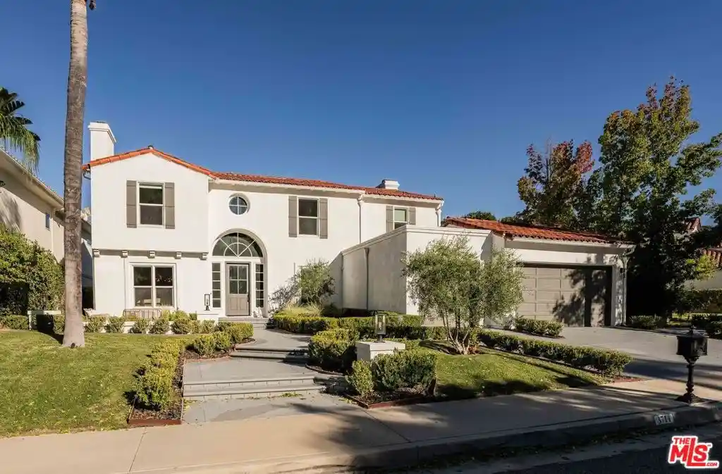 Single family home for sale at 3714 Avenida Callada, Calabasas, CA 91302 | MLS# 26998637