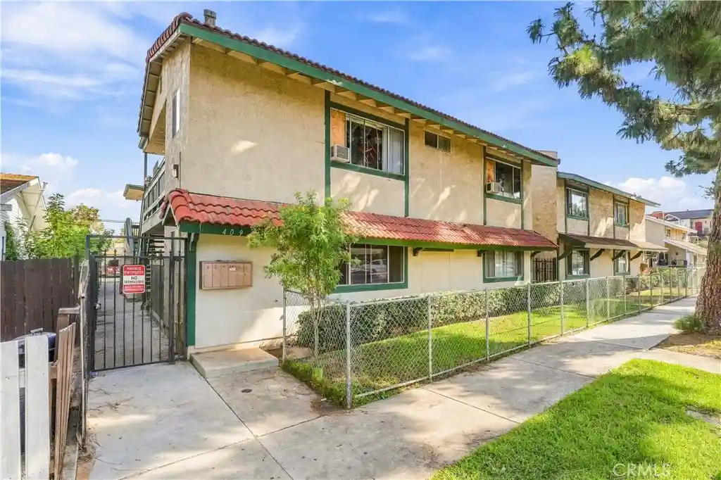 Multi family home for sale at 409 E Pine St, Santa Ana, CA 92701 | MLS# PW26219394