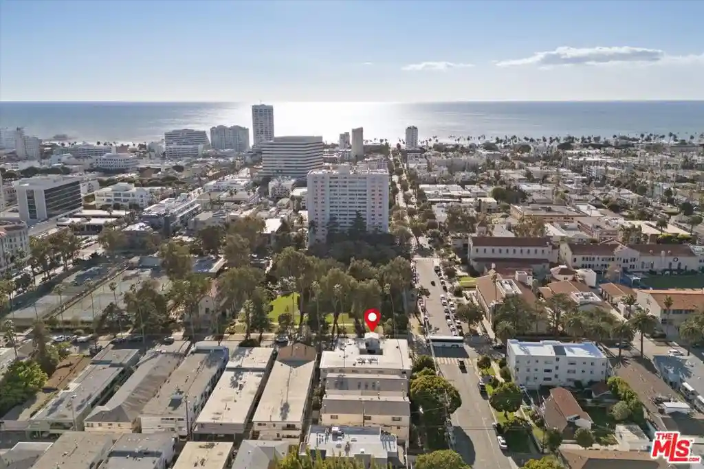 Listing Photo 1 - Condo for sale in 1101 Lincoln Blvd located at 1101 Lincoln Blvd, Santa Monica, CA 90403 - Unit 1101 Lincoln Blvd