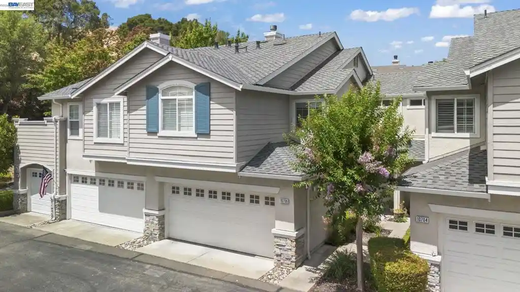 Townhouse for sale at 10706 Ian Ln, Dublin, CA 94568 | MLS# 41150699