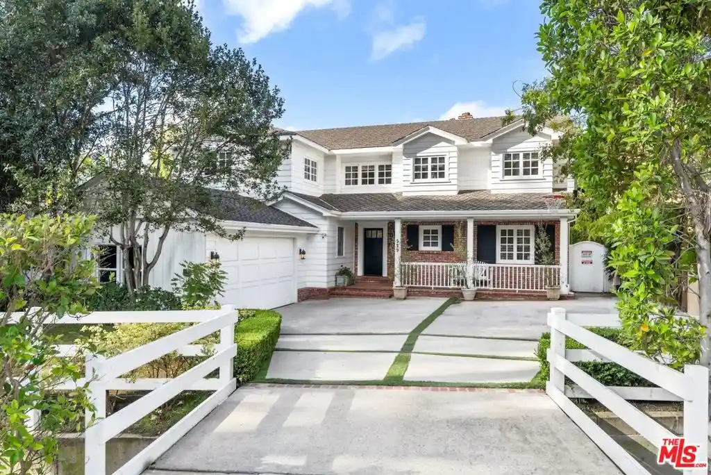 Photo 1 of Single family home for sale at 529 N Kenter Ave, Los Angeles, CA 90049 | MLS# 26991975 | Listing updated on 2026-10-25
