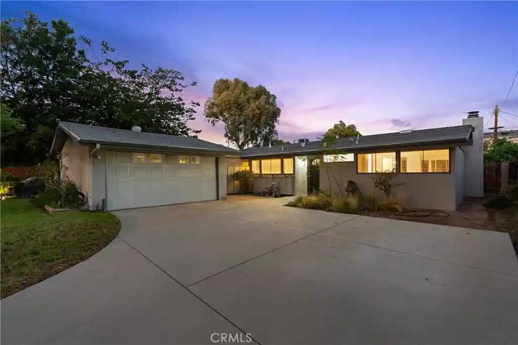 Photo 1 of Sale Pending at 9310 Sophia Ave, North Hills, CA 91343 | MLS# SR26213307 | Listing updated on 2026-10-20
