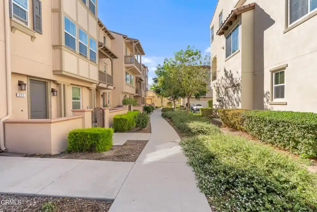 Condo for sale at 643 Pioneer St, Camarillo, CA 93010 | MLS# V1-39184