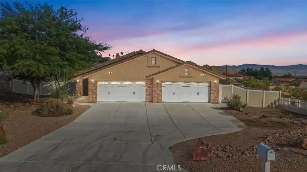 Photo 1 of Single family home for sale at 16653 Iwa, Apple Valley, CA 92307 | MLS# HD26219683 | Listing updated on 2026-10-10