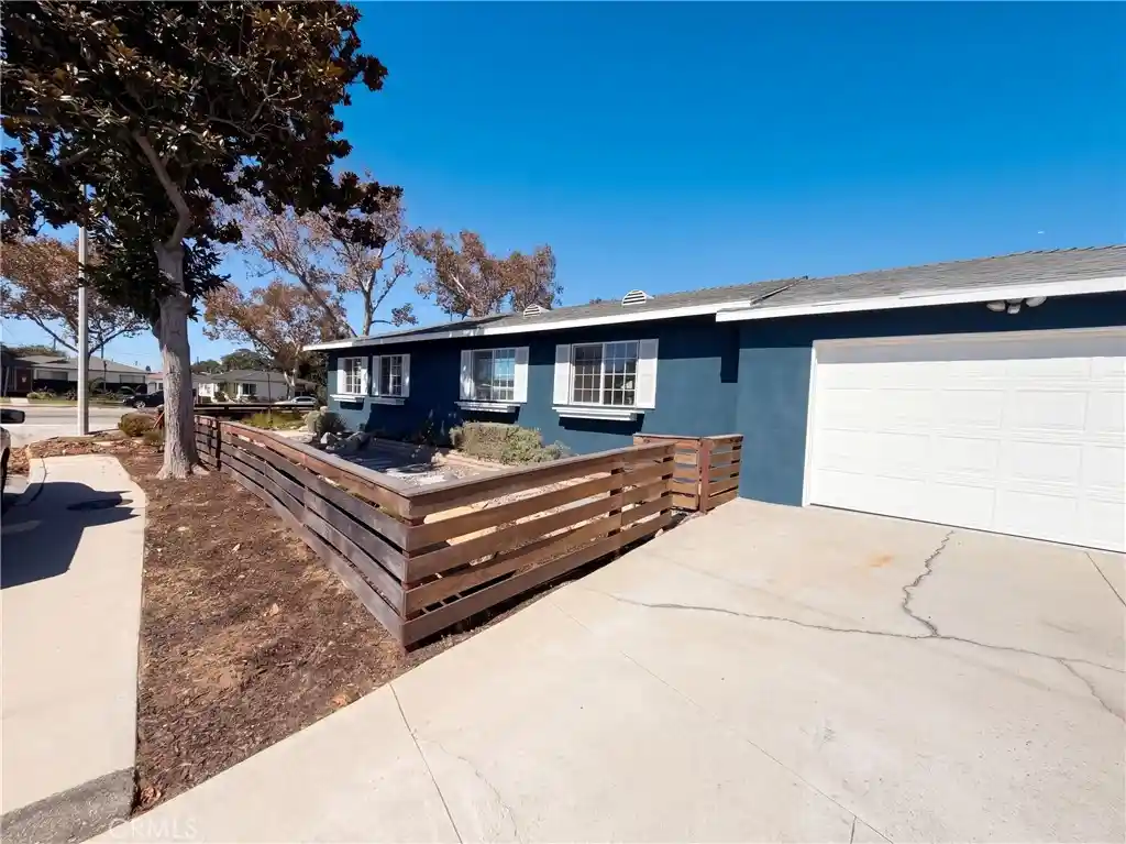 Photo 1 of Single family home for sale at 14945 Dunton Dr, Whittier, CA 90604 | MLS# IV26219684 | Listing updated on 2026-10-10