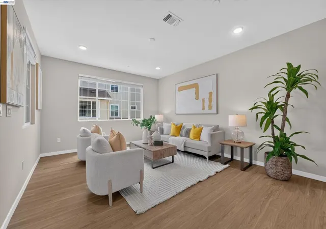 Listing Photo 1 - Condo for sale in building located at 37623 Shelter Rd, Newark, CA 94560 - Unit #