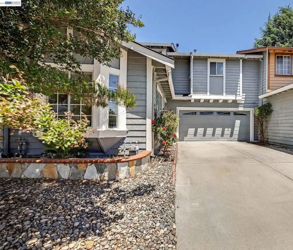 Townhouse for sale at 5457 Giuffrida Ct, San Jose, CA 95123 | MLS# 41150760