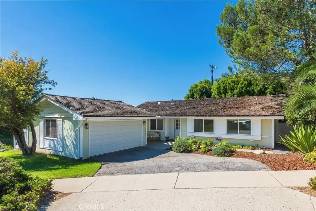 Single family home for sale at 27945 Alvarez Dr, Rancho Palos Verdes, CA 90275 | MLS# PV26219810