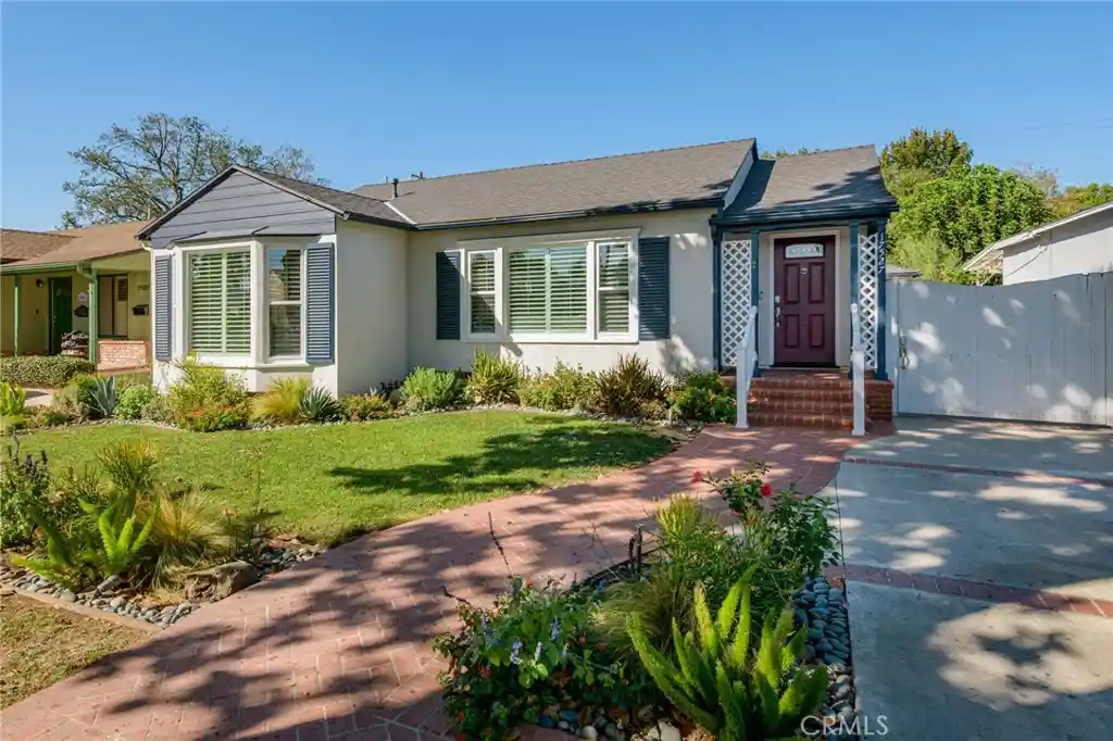 Photo 1 of Single family home for sale at 17527 Lemay Pl, Van Nuys, CA 91406 | MLS# SR26217497 | Listing updated on 2026-10-28