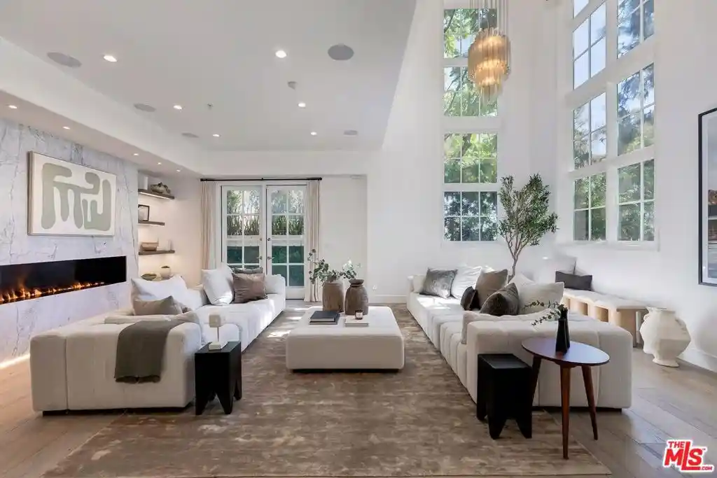 Photo 1 of Condo for sale at 11500 San Vicente Blvd #221, Los Angeles, CA 90049 | MLS# 26994815 | Listing updated on 2026-10-20