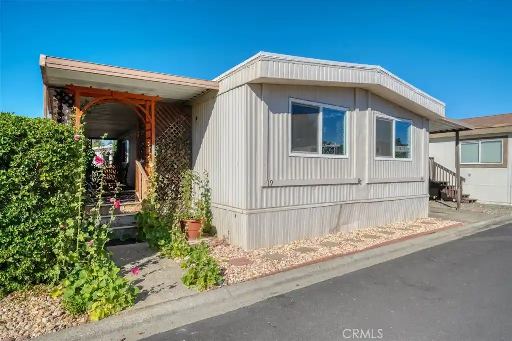 Manufactured home for sale at 1025 Martin St #19, Lakeport, CA 95453 | MLS# LC26218461