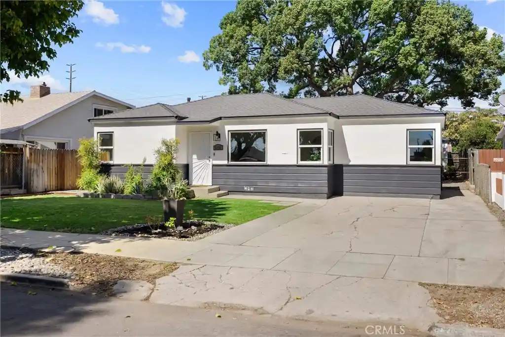 Photo 1 of Single family home for sale at 5132 Lincoln Ave, Chino, CA 91710 | MLS# CV26219257 | Listing updated on 2026-10-25