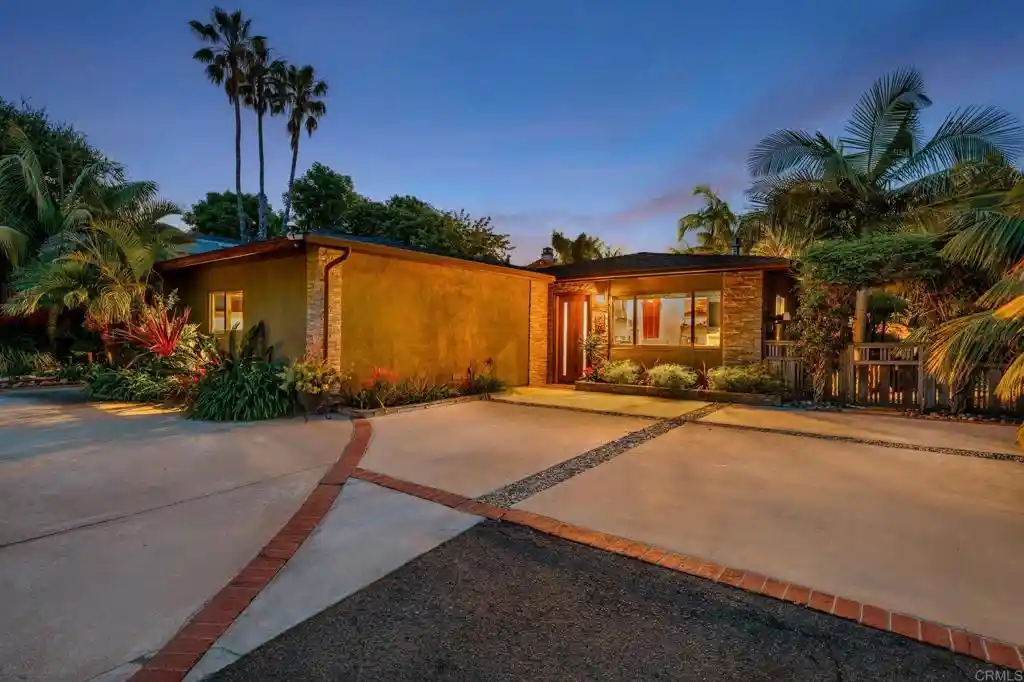 Photo 1 of Single family home for sale at 637 Sparta Dr, Encinitas, CA 92024 | MLS# NDP2609390 | Listing updated on 2026-10-30