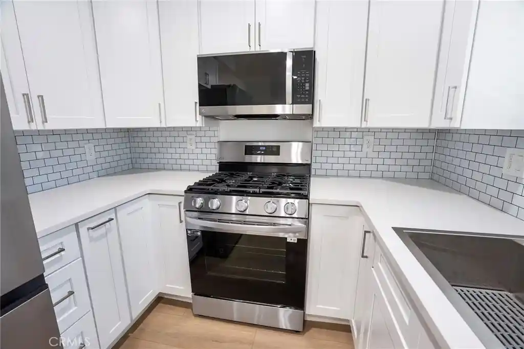 Photo 1 of Condo for sale at 420 N Market #9, Inglewood, CA 90302 | MLS# PW26219850 | Listing updated on 2026-10-21