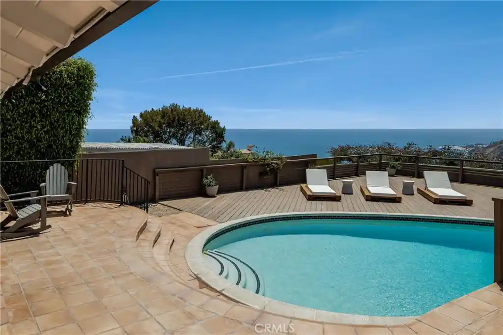 Photo 1 of Single family home for sale at 225 Notteargenta Rd, Pacific Palisades, CA 90272 | MLS# SR26219874 | Listing updated on 2026-10-30