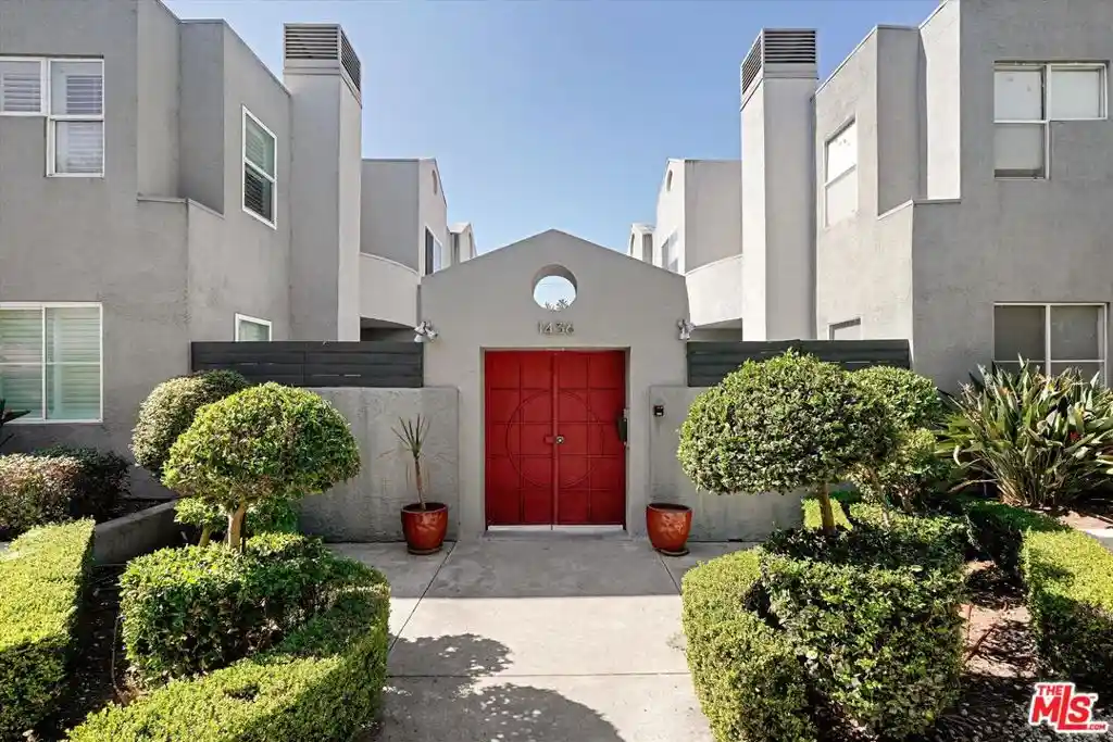 Condo for sale at 1436 20th Street #4, Santa Monica, CA 90404 | MLS# 26993821