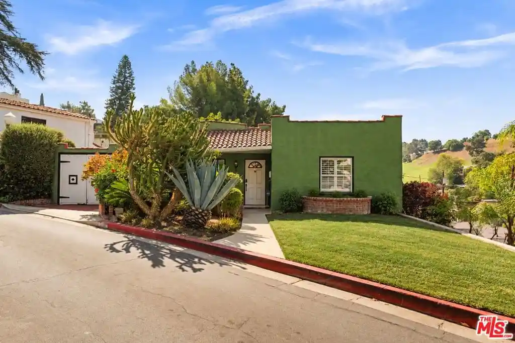 Single family home for sale at 1540 Stanford Dr, Glendale, CA 91205 | MLS# 26994455