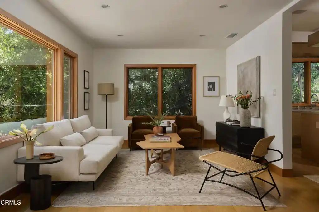 Photo 1 of Single family home for sale at 9616 Highland Gorge Dr, Beverly Hills, CA 90210 | MLS# P1-29182 | Listing updated on 2026-10-23
