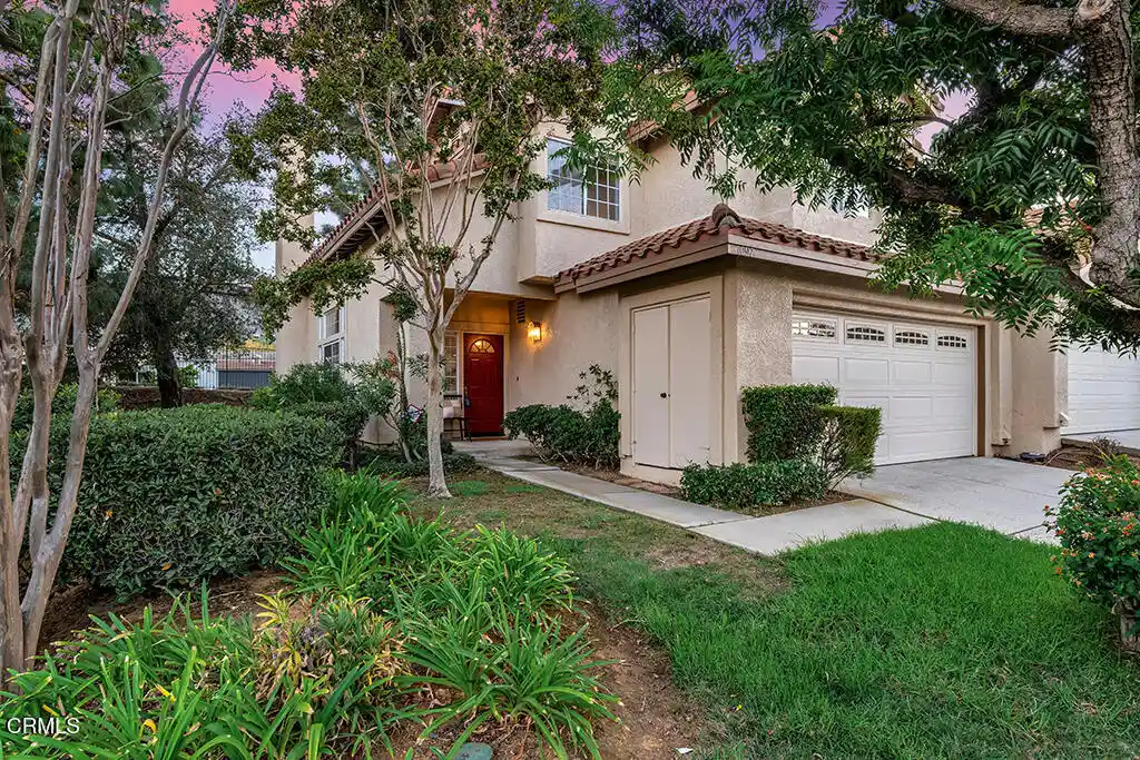 Townhouse for sale at 1092 Amberton Ln, Newbury Park, CA 91320 | MLS# V1-39192