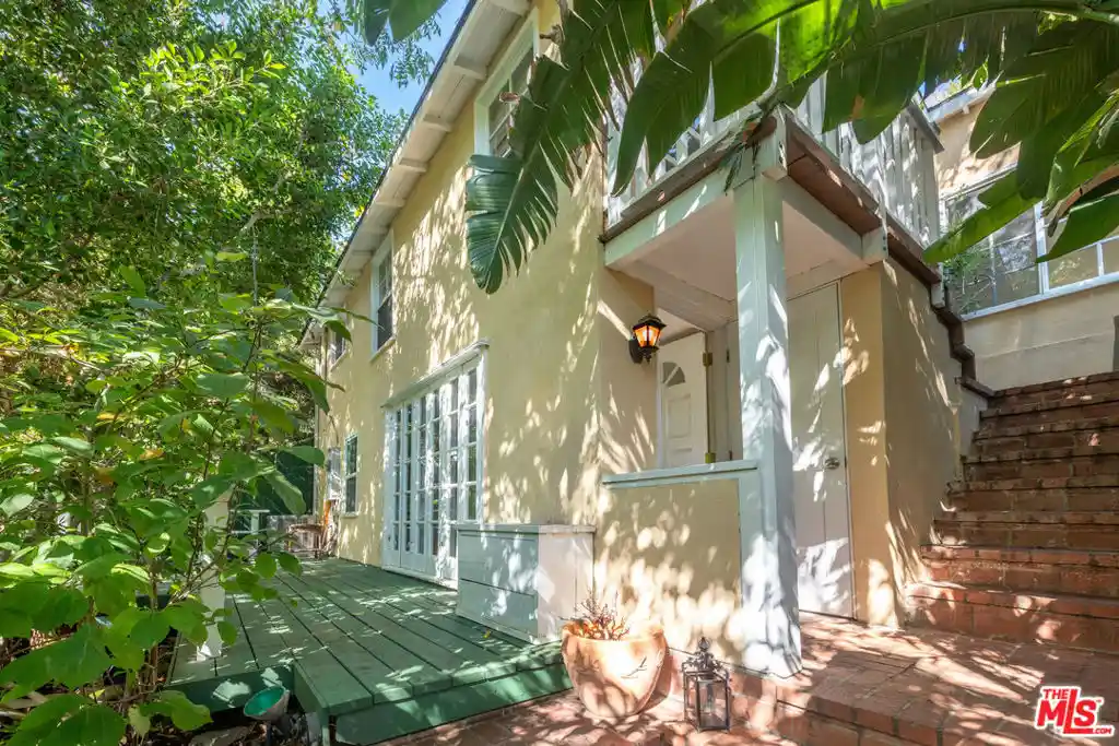 Photo 1 of Single family home for sale at 10001 Westwanda Dr, Beverly Hills, CA 90210 | MLS# 26992895 | Listing updated on 2026-10-28