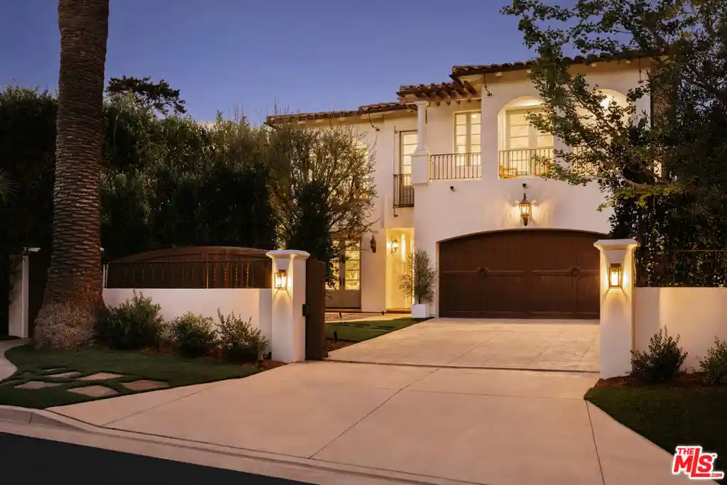 Photo 1 of Mansion for sale at 120 S Anita Ave, Los Angeles, CA 90049 | MLS# 26998939 | Listing updated on 2026-10-24
